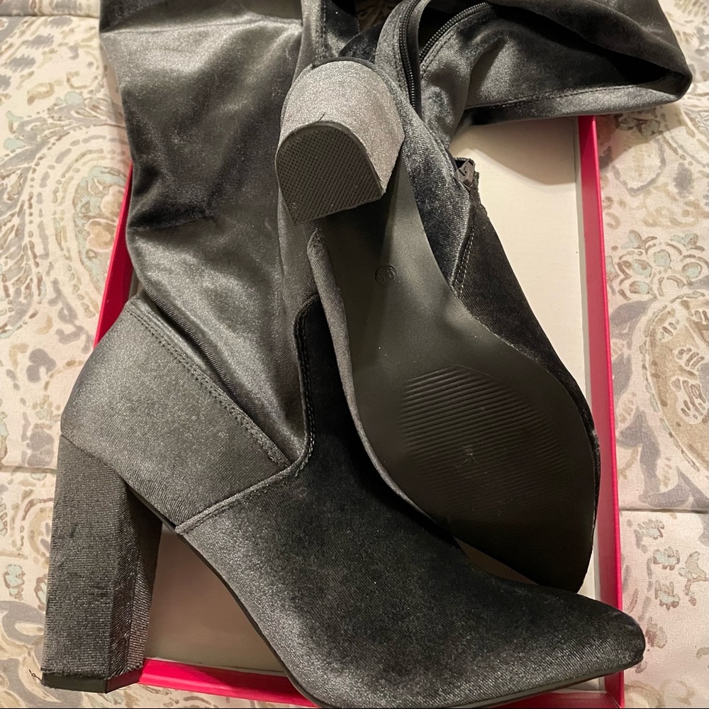 Shoedazzle thigh high boots